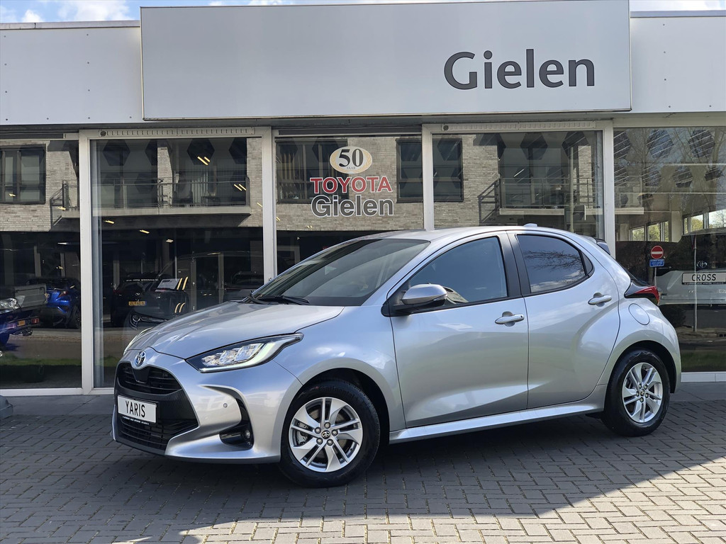 Toyota Yaris 1.5 Hybrid Dynamic Plus | Trekhaak, Dodehoekherkenning, Parkeersensoren, LED, Stoelverwarming 53654797-0.jpg | Autobedrijf Gielen