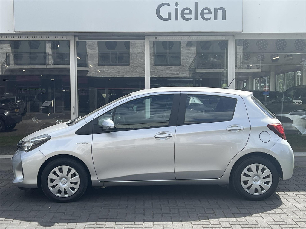 Toyota Yaris 1.5 Hybrid 100pk Dynamic | Cruise control, Navigatie, Licht + regensensor, Climate control 53813137-1.jpg | Autobedrijf Gielen