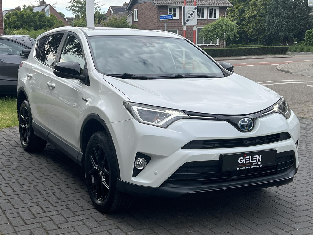 Toyota RAV4 2.5 Hybrid Black Edition | Eerste eigenaar, Schuifdak, Leer, Trekhaak, Stoelverwarming, Parkeersensoren, Bearlock 54014127-4.jpg | Autobedrijf Gielen