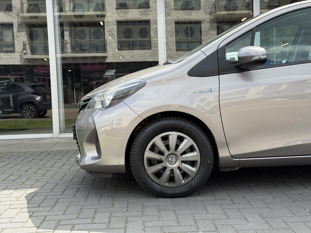 Toyota Yaris 1.5 Full Hybrid Aspiration | Navigatie, Climate control, Parkeercamera, Cruise control, Bluetooth 54159635-2.jpg | Autobedrijf Gielen