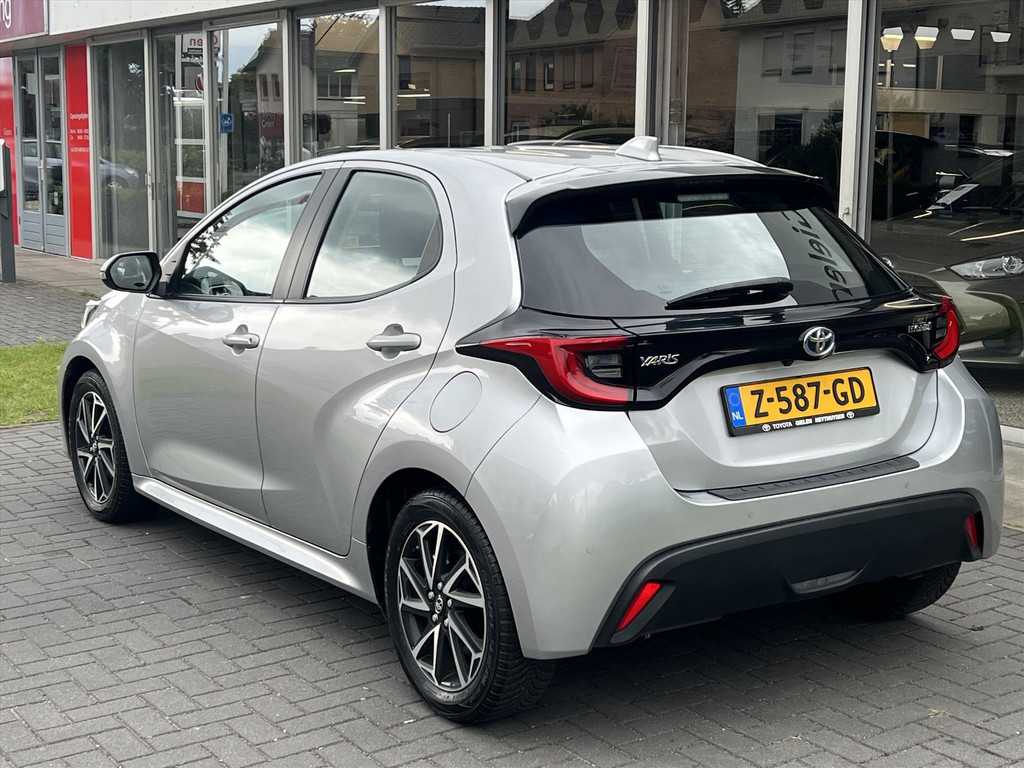 Toyota Yaris 1.5 Hybrid 116pk Dynamic Plus | Parkeersensoren, Stoelverwarming, Keyless 54221264-2.jpg | Autobedrijf Gielen