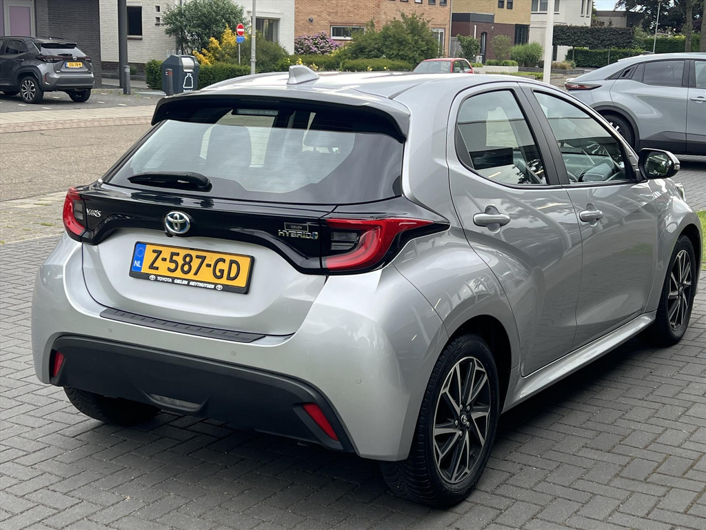 Toyota Yaris 1.5 Hybrid 116pk Dynamic Plus | Parkeersensoren, Stoelverwarming, Keyless 54221264-3.jpg | Autobedrijf Gielen