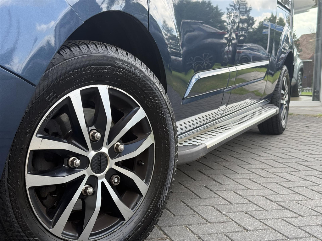 Ford Transit Custom GB 2.0 TDCi 170PK 340 L2H1 Limited | Navigatie, Parkeersensoren, Roofrails, Trekhaak, Dubbele Cabine, Dubbele schuifdeur 54227687-2.jpg | Autobedrijf Gielen