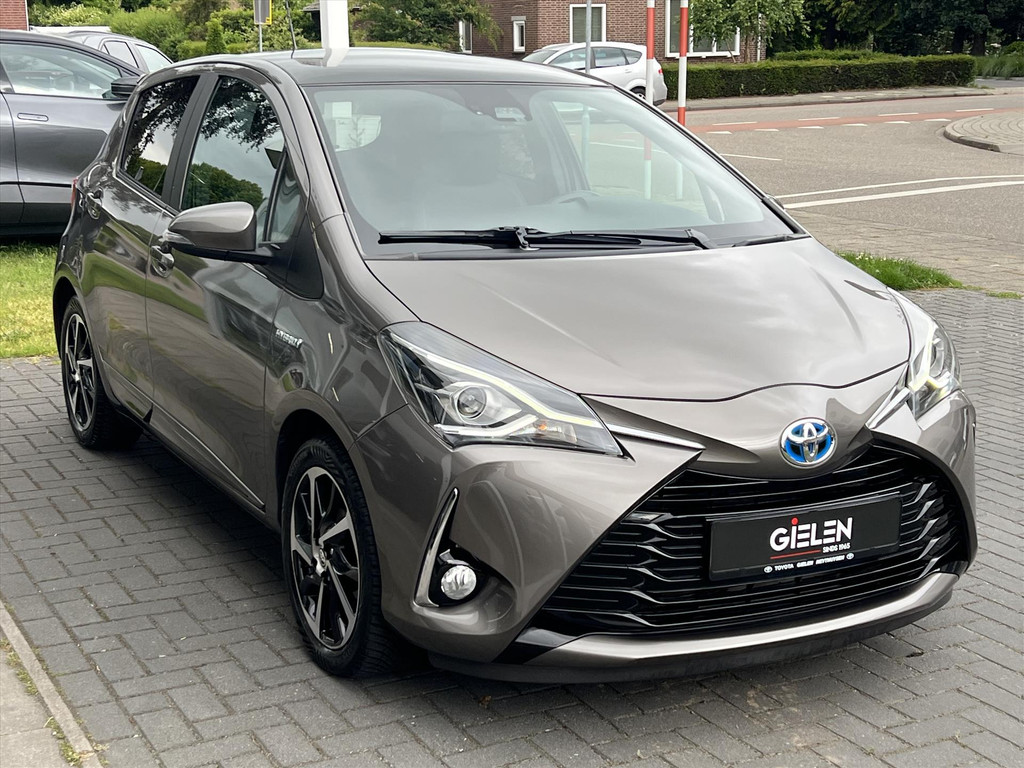 Toyota Yaris 1.5 Hybrid 100pk Executive | Panoramadak, Climate control, Cruise control, Navigatie, Trekhaak 54320789-4.jpg | Autobedrijf Gielen
