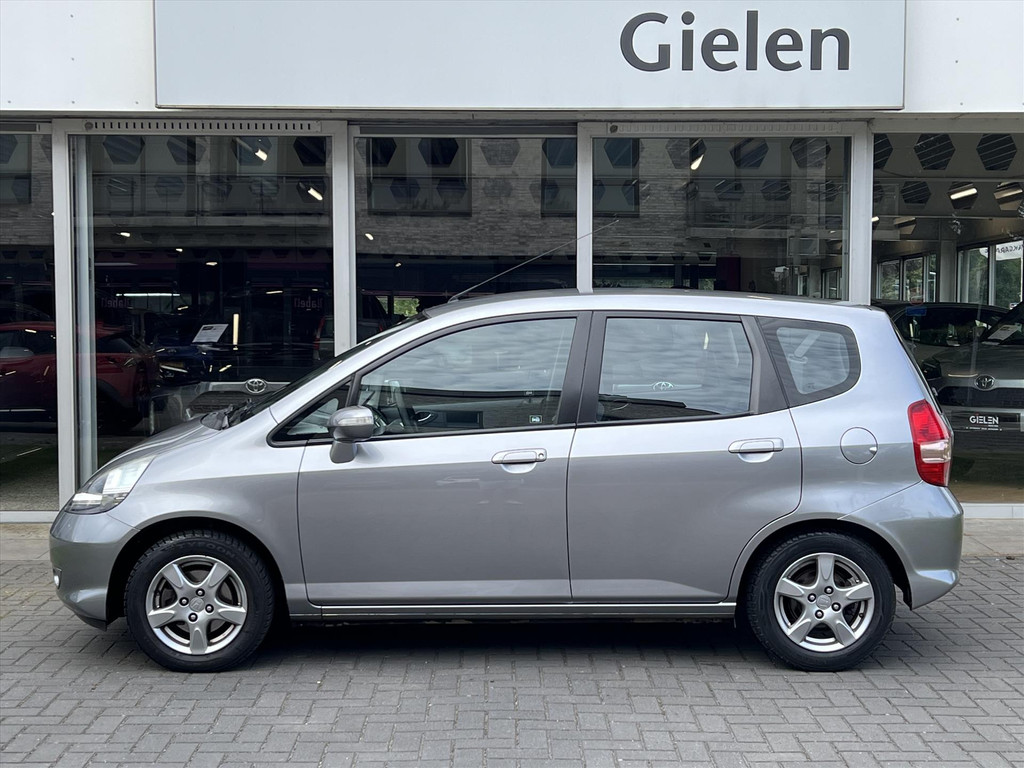 Honda Jazz 1.4 I LS | Trekhaak, Climate control, Lichtmetalen velgen, Elektrische ramen, Centrale deurvergrendeling, Fijne instap! 54453397-1.jpg | Autobedrijf Gielen