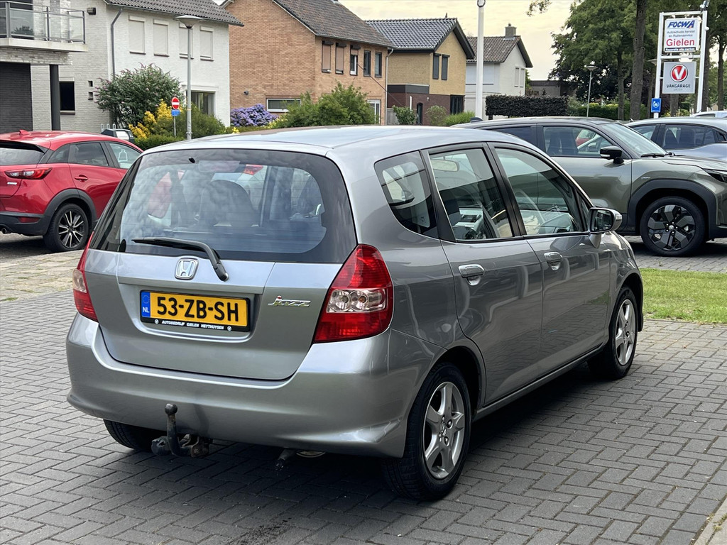 Honda Jazz 1.4 I LS | Trekhaak, Climate control, Lichtmetalen velgen, Elektrische ramen, Centrale deurvergrendeling, Fijne instap! 54453397-3.jpg | Autobedrijf Gielen