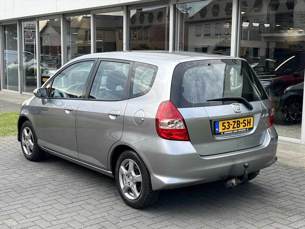 Honda Jazz 1.4 I LS | Trekhaak, Climate control, Lichtmetalen velgen, Elektrische ramen, Centrale deurvergrendeling, Fijne instap! 54453397-4.jpg | Autobedrijf Gielen