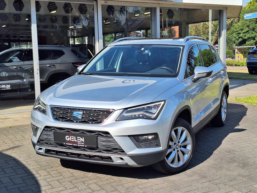 SEAT Ateca 1.0 EcoTSI Limited Edition | Trekhaak, Panoramadak, Navigatie, LED, Parkeersensoren, Apple CarPlay/Android Auto 54474506-1.jpg | Autobedrijf Gielen