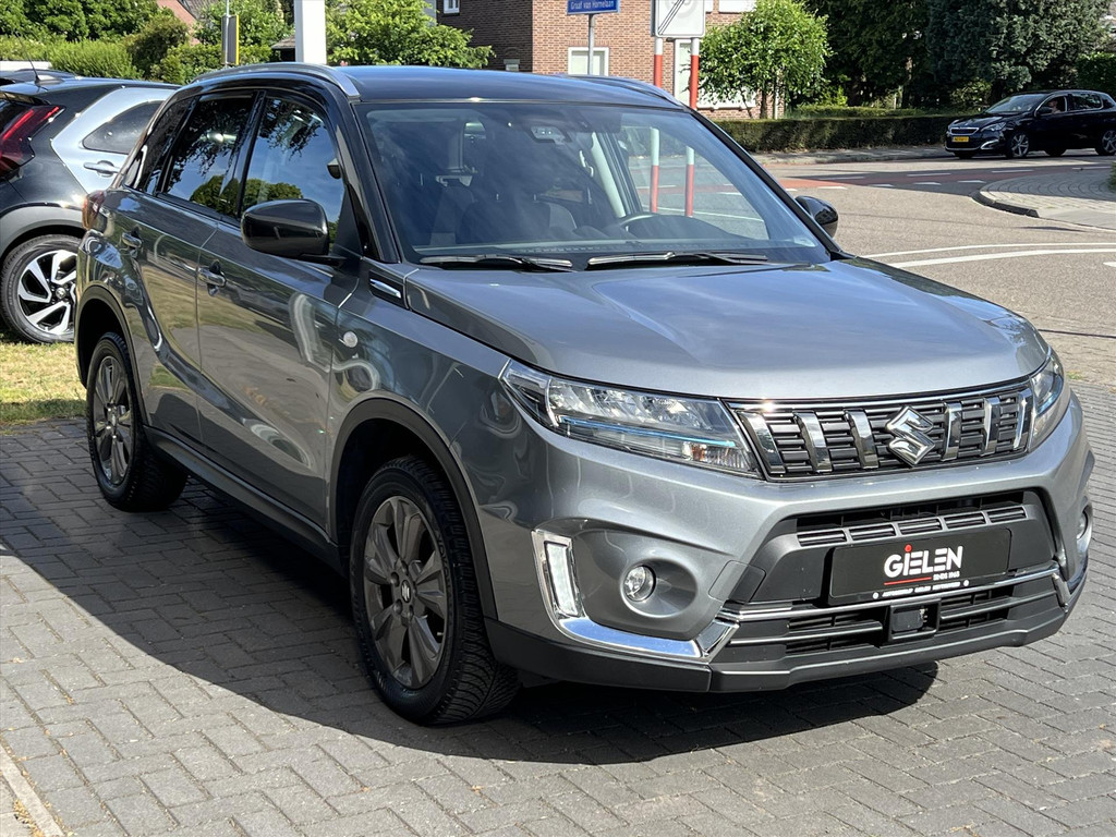 Suzuki Vitara 1.4 Boosterjet Smart Hybrid Select Two-Tone | Dodehoekherkenning, CarPlay, Camera, Stoelverwarming, 1500KG Trekgewicht 54541842-4.jpg | Autobedrijf Gielen