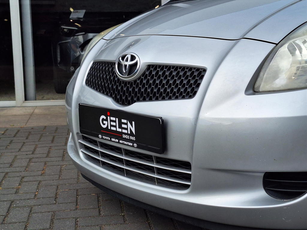 Toyota Yaris 1.3 16V VVT-I 5DR Sol | Automaat, Airconditioning, Lage kilometerstand 54542096-4.jpg | Autobedrijf Gielen