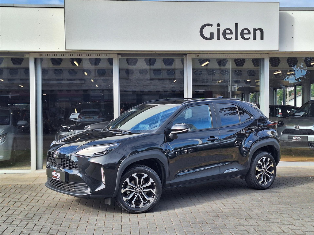 Toyota Yaris Cross 1.5 Hybrid First Edition | 17 Inch, Keyless, Privacy Glass, Groot scherm, CarPlay, Parkeercamera 54614938-0.jpg | Autobedrijf Gielen