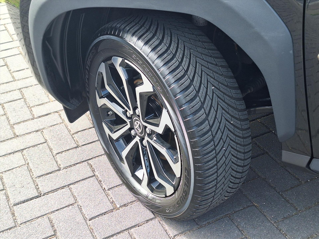 Toyota Yaris Cross 1.5 Hybrid First Edition | 17 Inch, Keyless, Privacy Glass, Groot scherm, CarPlay, Parkeercamera 54614938-3.jpg | Autobedrijf Gielen