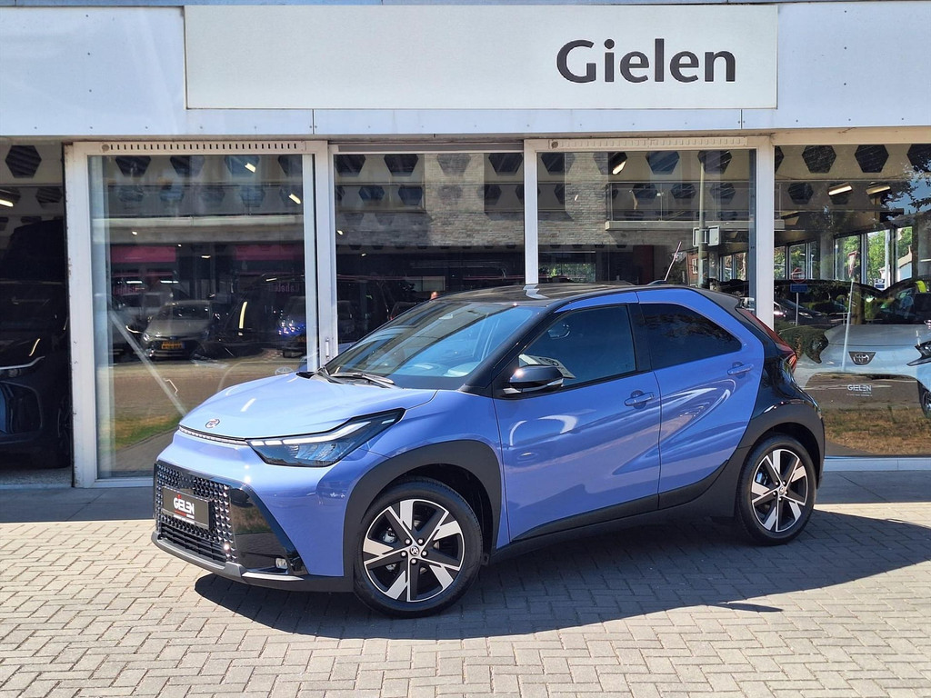 Toyota Aygo X 1.5 Hybrid Pulse Plus | Lavender, Bi-Tone, Stoelverwarming, Climate control, Startknop, LED, 17 inch 54689666-0.jpg | Autobedrijf Gielen