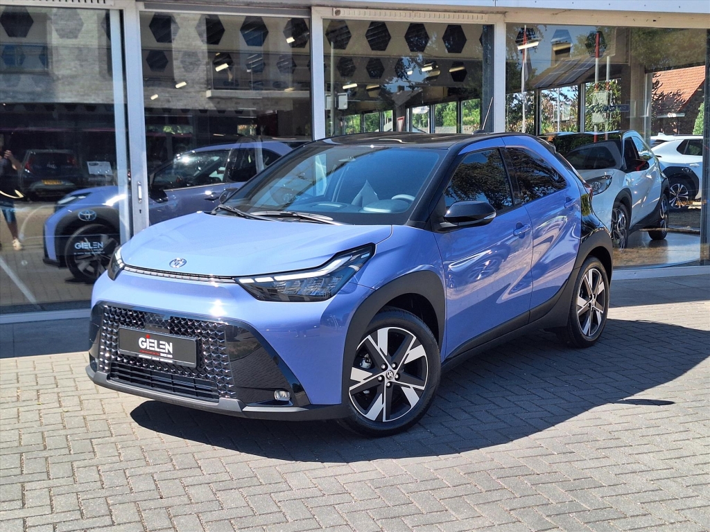 Toyota Aygo X 1.5 Hybrid Pulse Plus | Lavender, Bi-Tone, Stoelverwarming, Climate control, Startknop, LED, 17 inch 54689666-2.jpg | Autobedrijf Gielen