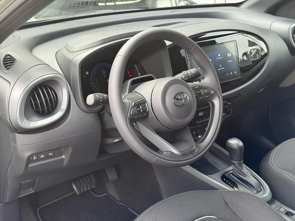 Toyota Aygo X 1.5 Hybrid Pulse Plus | Tarragon, Bi-Tone, Stoelverwarming, Climate control, Startknop, LED, 17 inch 54689666-3.jpg | Autobedrijf Gielen