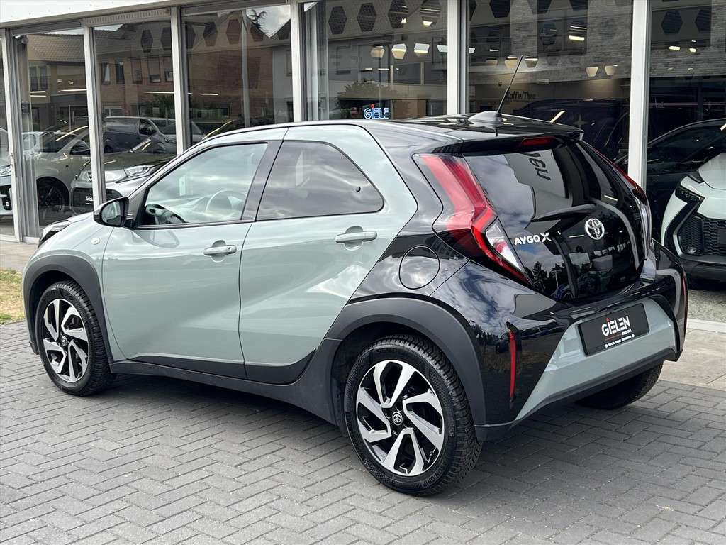 Toyota Aygo X 1.0 VVT-i MT Pulse Bi-tone | Tarragon/Zwart dak, 17 inch, Privacy glass, Apple CarPlay/Android auto, Airconditioning, Parkeercam 54756060-2.jpg | Autobedrijf Gielen