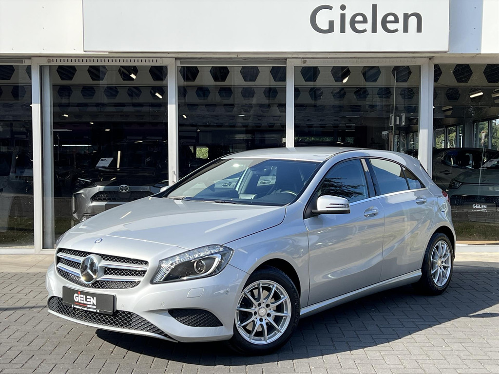 Mercedes-Benz A-Klasse A 180 Ambition | Navigatie, Parkeersensoren, Half leer, Cruise control, Airconditioning 54765720-0.jpg | Autobedrijf Gielen