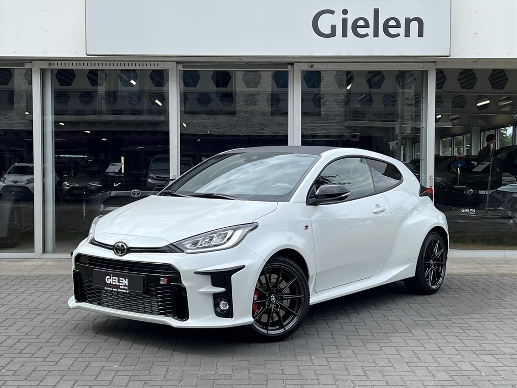 Toyota Yaris 1.6 Turbo 261pk GR Performance | Eerste eigenaar, Perfecte staat, Parelmoer wit, CarPlay, Stoelverwarming 54793024-0.jpg | Autobedrijf Gielen