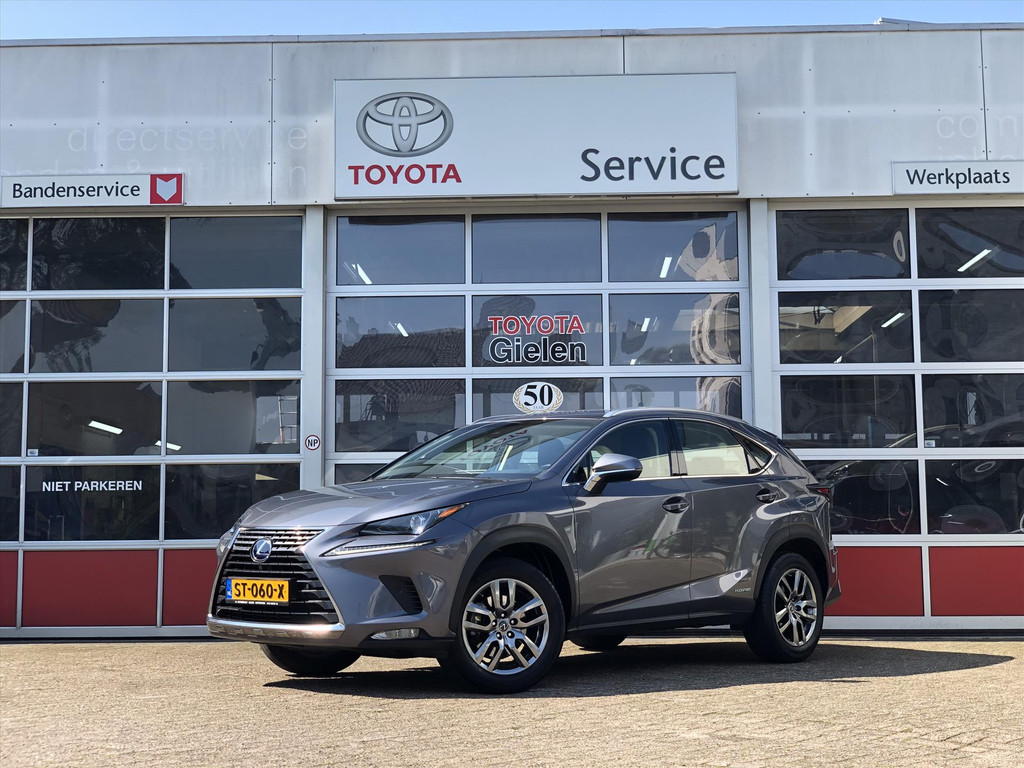 Lexus NX 300h AWD Business Line | Trekhaak, Facelift, Leer, Navigatie, Adaptive cruise control, Stoelverwarming, CarPlay, 1500KG Trekgewi 54935386-1.jpg | Autobedrijf Gielen