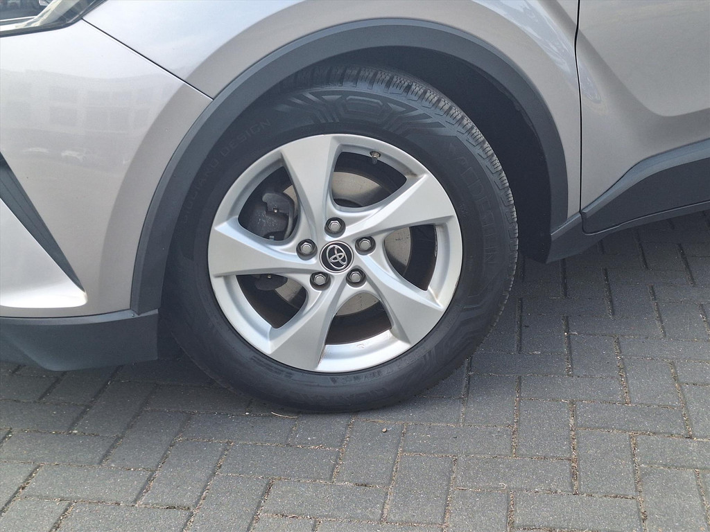Toyota C-HR 1.8 Hybrid Dynamic | Trekhaak, Keyless, 17 inch, Parkeercamera, Adaptive cruise control, Climate control 55019187-4.jpg | Autobedrijf Gielen