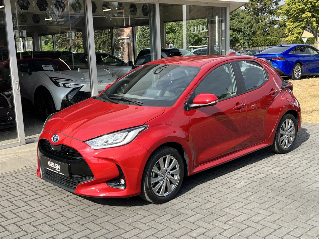 Toyota Yaris 1.5 Hybrid Dynamic Plus | Stoelverwarming, Keyless, Lichtmetalen velgen, Parkeercamera, Adaptive cruise control 55097736-4.jpg | Autobedrijf Gielen