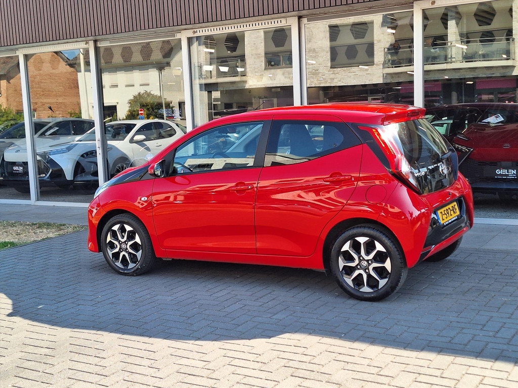 Toyota Aygo 1.0 VVT-i 5D x-joy | Apple CarPlay/Android auto, Lichtmetalen velgen, Airco, In hoogte verstelbare stoel, Parkeercamera 55660439-4.jpg | Autobedrijf Gielen
