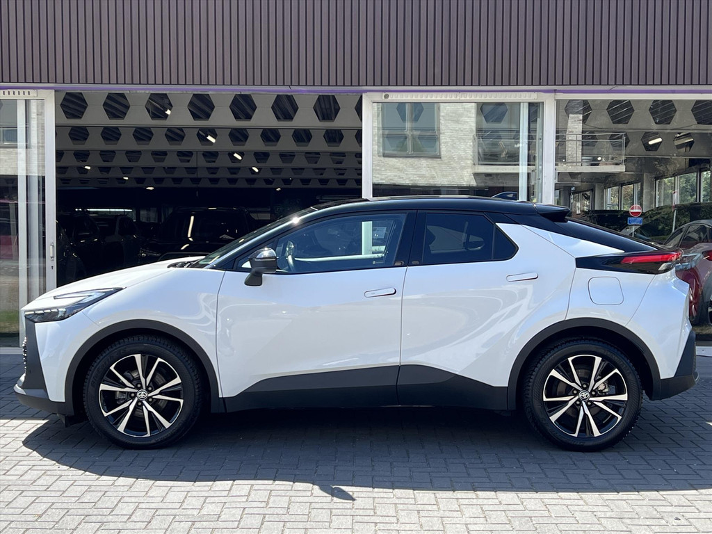 Toyota C-HR 1.8 Hybrid 140 Dynamic Plus Bi-Tone | Elektrische Achterklep, Stoel + Stuurverwarming, Parkeersensoren, Dodehoekherkenning 55715374-1.jpg | Autobedrijf Gielen