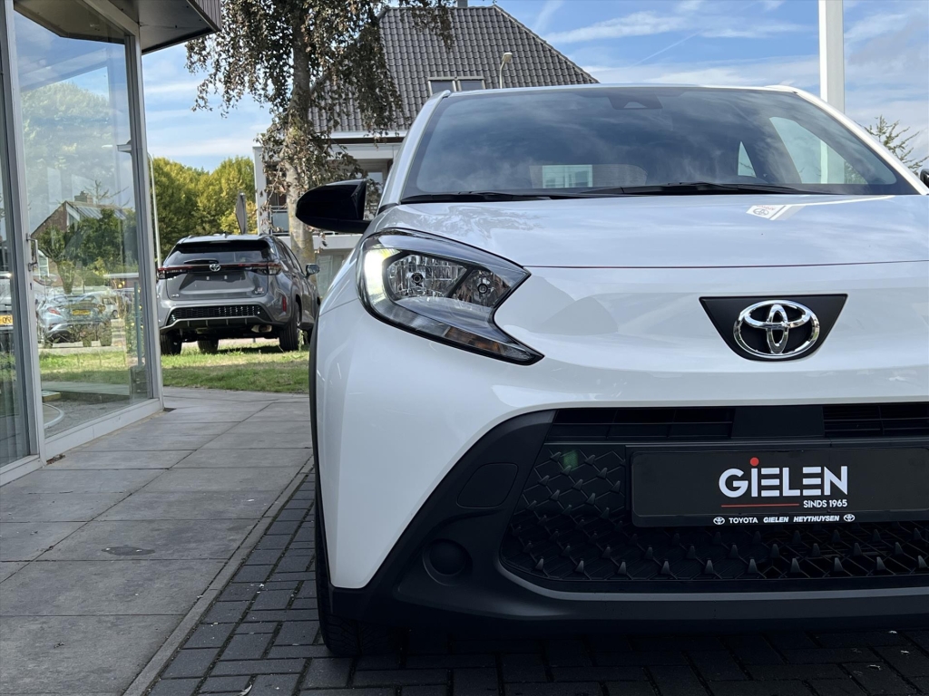 Toyota Aygo X 1.0 VVT-i S-CVT Automaat Business | Stoelverwarming, Apple CarPlay/Android Auto, Airco, Parkeercamera 55982322-3.jpg | Autobedrijf Gielen