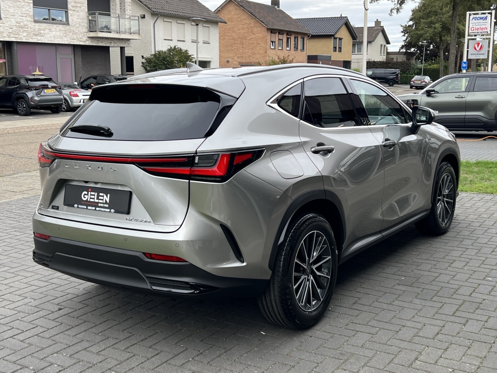 Lexus NX 450h+ Executive Line | Panoramadak, Head up display, 18 inch, Leer, 360 camera, Stoel + Stuurverwarming 55983700-2.jpg | Autobedrijf Gielen