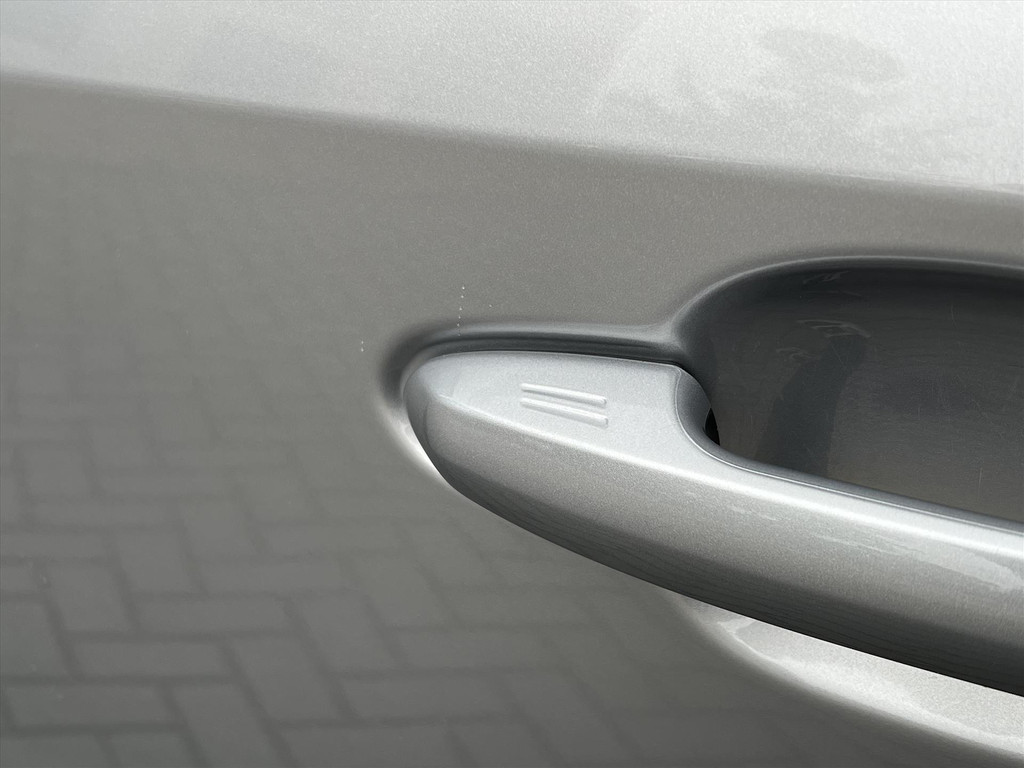 Toyota RAV4 2.5 Hybrid Bi Tone Plus | JBL, 360 Camera, Groot scherm, Stoel + Stuurverwarming, Blind spot, Elektrische achterklep 56031472-3.jpg | Autobedrijf Gielen