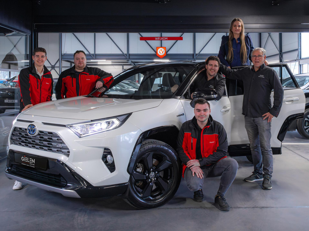 Toyota Corolla 1.8 Hybrid 140pk First Edition | Dodehoekherkenning, 17 inch, Stoel + Stuurverwarming, Parkeersensoren 56045691-4.jpg | Autobedrijf Gielen