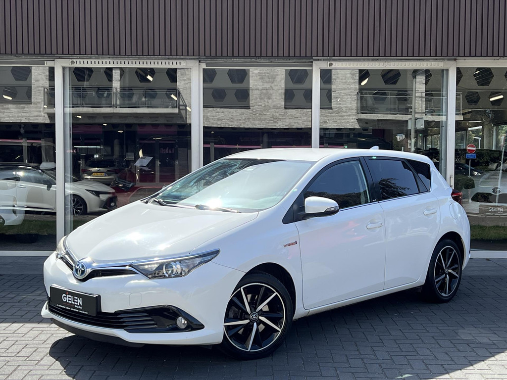 Toyota Auris 1.8 Hybrid Dynamic Plus | 17 inch, Stoelverwarming, Privacy glass, Parkeercamera, Bluetooth, Cruise control 56242418-0.jpg | Autobedrijf Gielen