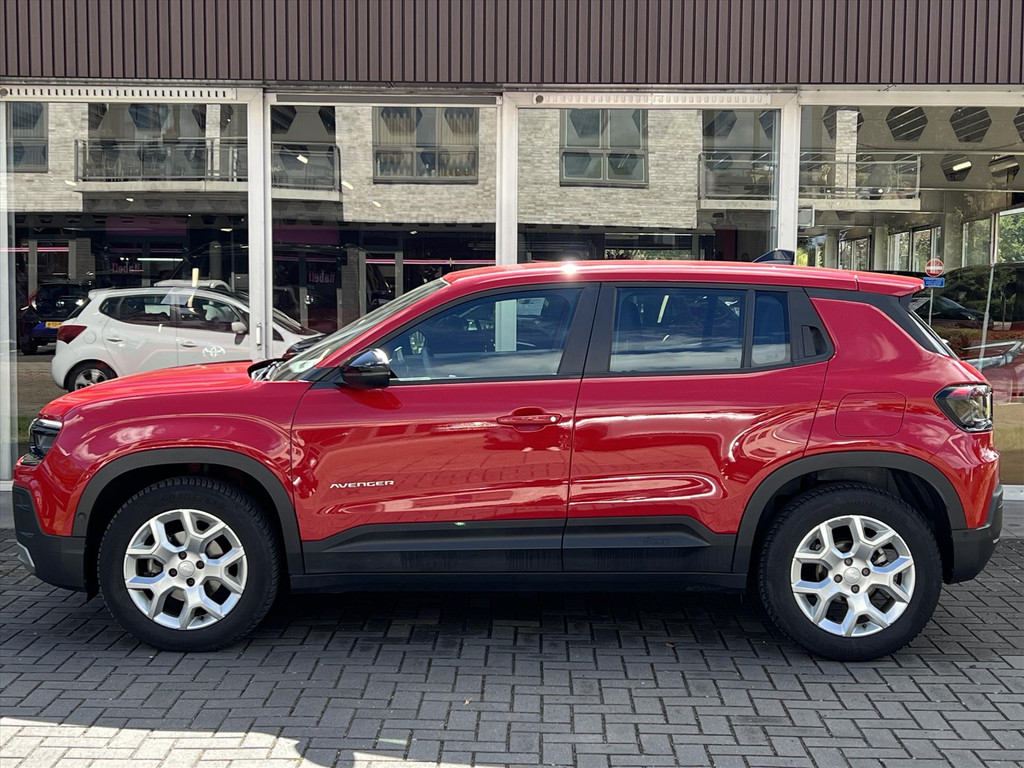 Jeep Avenger 1.2T 100pk Altitude | JBL, Dodehoekherkenning, Keyless, Startknop, Parkeersensoren, Camera, Adaptive cruise control 56260622-4.jpg | Autobedrijf Gielen