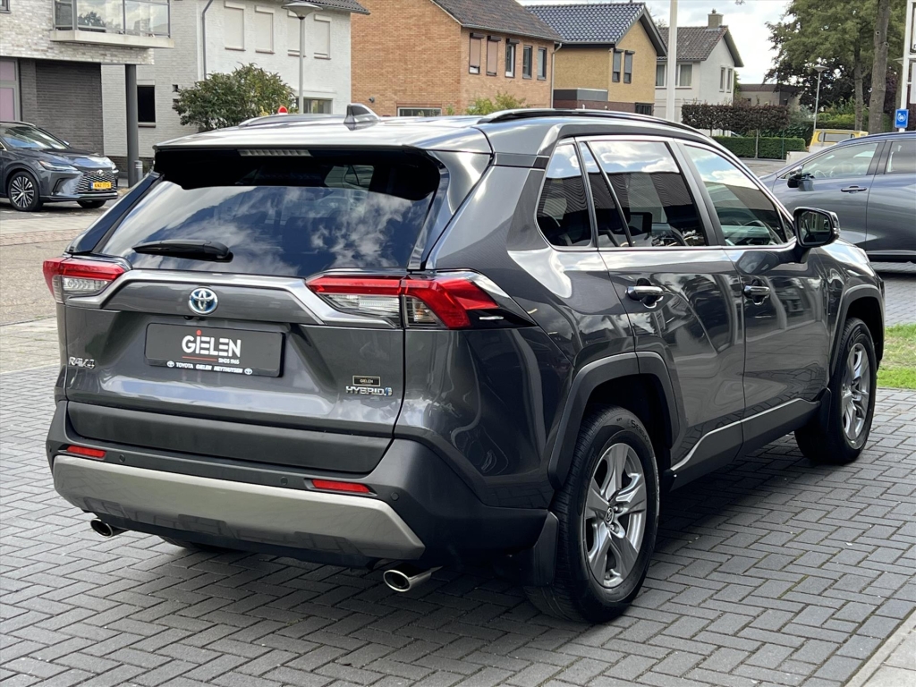 Toyota RAV4 Hybrid 220 AWD Dynamic | Stoelverwarming, Groot scherm, Parkeersensoren, Licht + Regensensor, 1650KG Trekgewicht 56359397-2.jpg | Autobedrijf Gielen