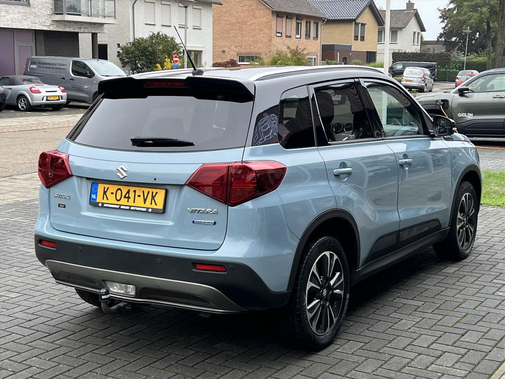 Suzuki Vitara 1.4 Boosterjet Smart Hybrid Style | Trekhaak, Dodehoekherkenning, Leer/Alcantara, Stoelverwarming, Keyless, 1500KG Trekgewicht 56394749-4.jpg | Autobedrijf Gielen