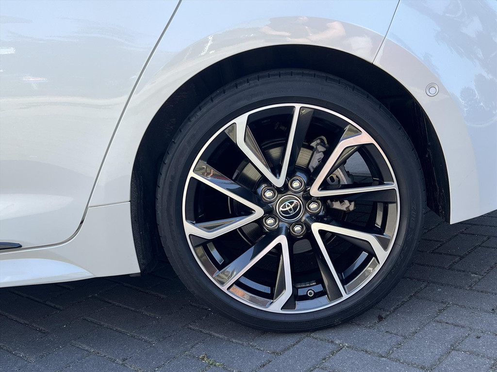 Toyota Corolla 1.8 Hybrid Executive | Parelmoer wit, 18 inch, Leer/Alcantara, Stoelverwarming, Parkeersensoren, Keyless, Apple CarPlay/Android 56487021-1.jpg | Autobedrijf Gielen