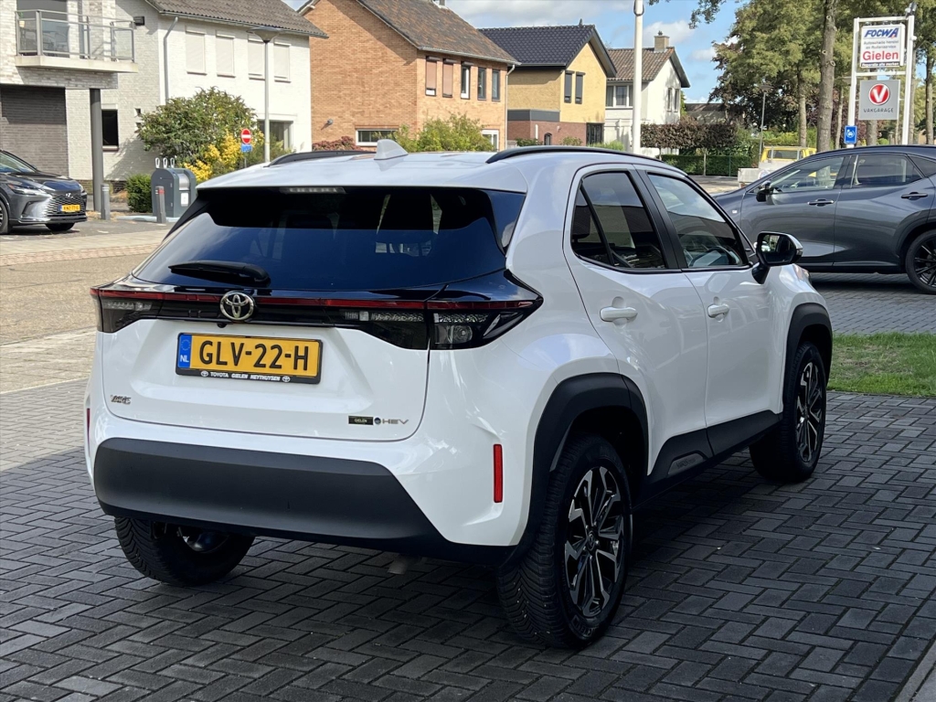 Toyota Yaris Cross 1.5 Hybrid 130PK Dynamic Plus | Stoel + Stuurverwarming, Smart connect, LED, 17 inch, Keyless 56488107-3.jpg | Autobedrijf Gielen