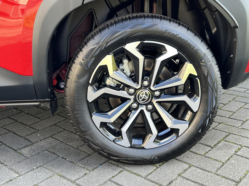 Toyota Yaris Cross 1.5 Hybrid 116 Dynamic Plus | Stoel + Stuurverwarming, Smart Connect, 17 inch, Keyless, LED 56511350-4.jpg | Autobedrijf Gielen