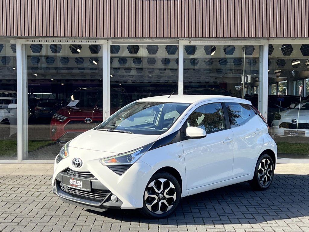 Toyota Aygo 1.0 VVT-i X-joy | Apple CarPlay/Android Auto, Airco, Lichtmetalen velgen, Safety Sense, Mistlampen 56524085-0.jpg | Autobedrijf Gielen