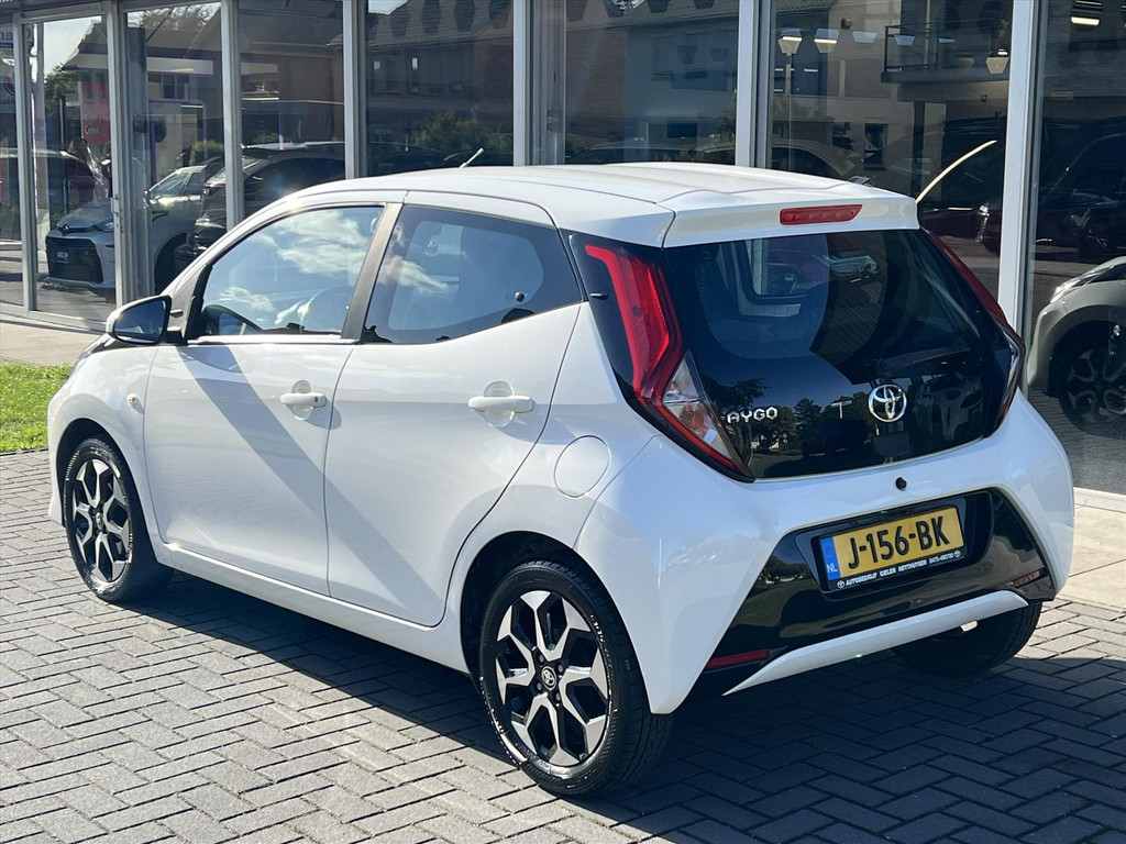Toyota Aygo 1.0 VVT-i X-joy | Apple CarPlay/Android Auto, Airco, Lichtmetalen velgen, Safety Sense, Mistlampen 56524085-2.jpg | Autobedrijf Gielen
