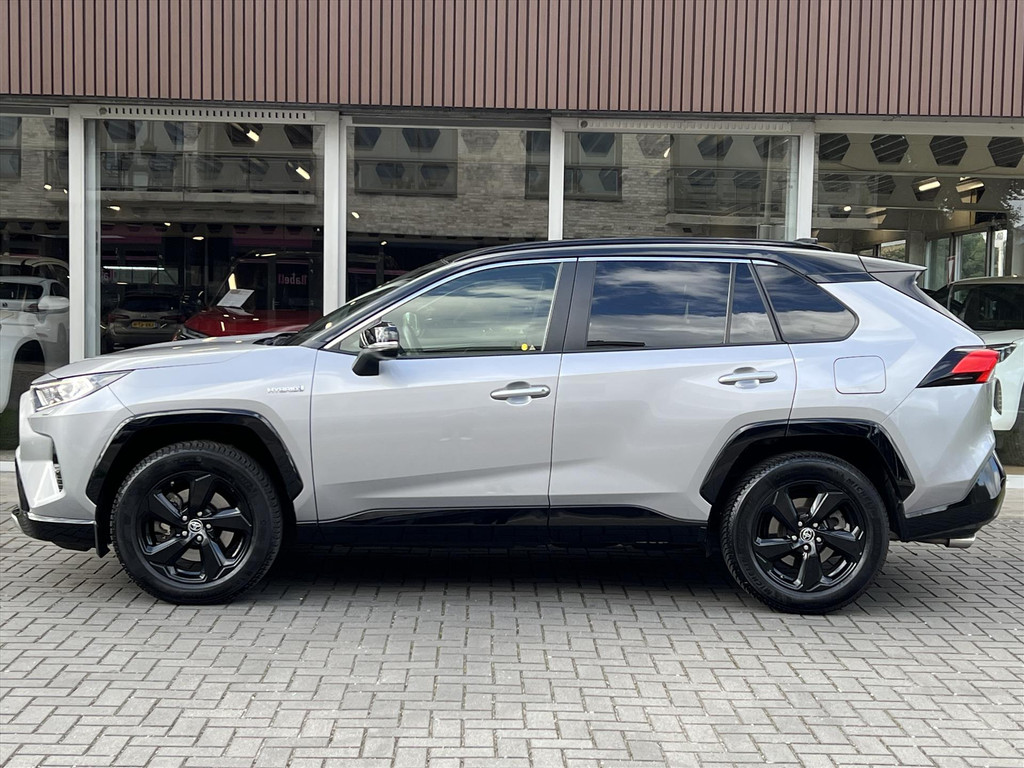 Toyota RAV4 2.5 Hybrid Bi-Tone | Trekhaak, 18 inch, Parkeersensoren, Stoel + Stuurverwarming, LED, Apple CarPlay/Android Auto 56531053-1.jpg | Autobedrijf Gielen