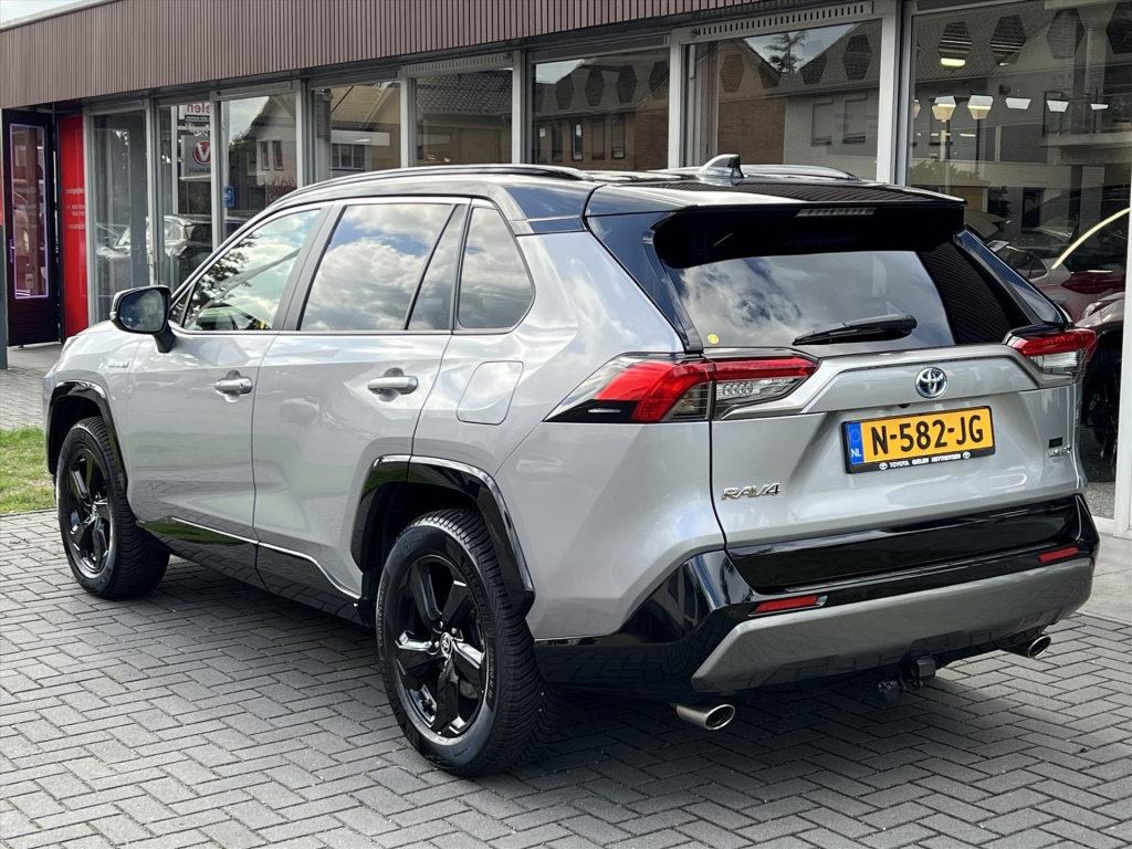 Toyota RAV4 2.5 Hybrid Bi-Tone | Trekhaak, 18 inch, Parkeersensoren, Stoel + Stuurverwarming, LED, Apple CarPlay/Android Auto 56531053-2.jpg | Autobedrijf Gielen