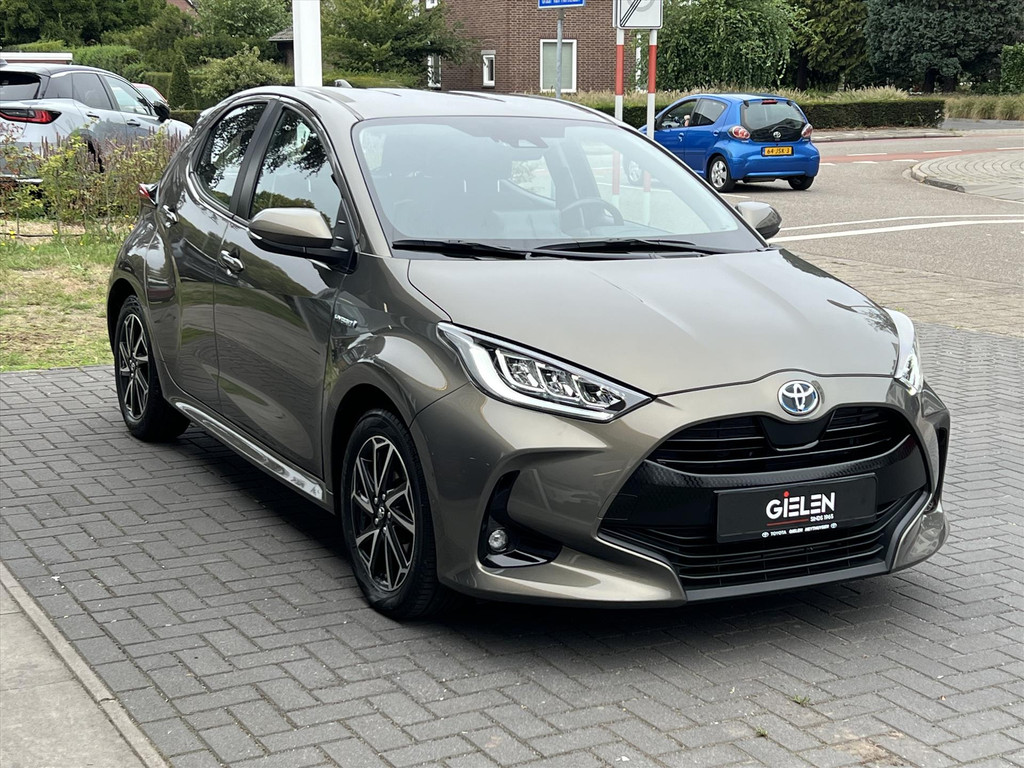 Toyota Yaris 1.5 Hybrid First Edition | Eerste eigenaar, Lichtmetalen velgen, Keyless, Startknop, Apple CarPlay/Android Auto 56548823-4.jpg | Autobedrijf Gielen