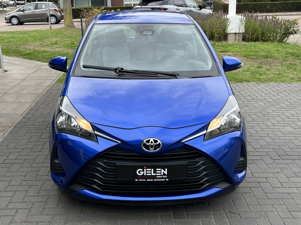 Toyota Yaris 1.0 VVT-i Connect | Apple CarPlay/Android Auto, Lichtmetalen velgen, Airconditioning, Parkeercamera 56899648-1.jpg | Autobedrijf Gielen