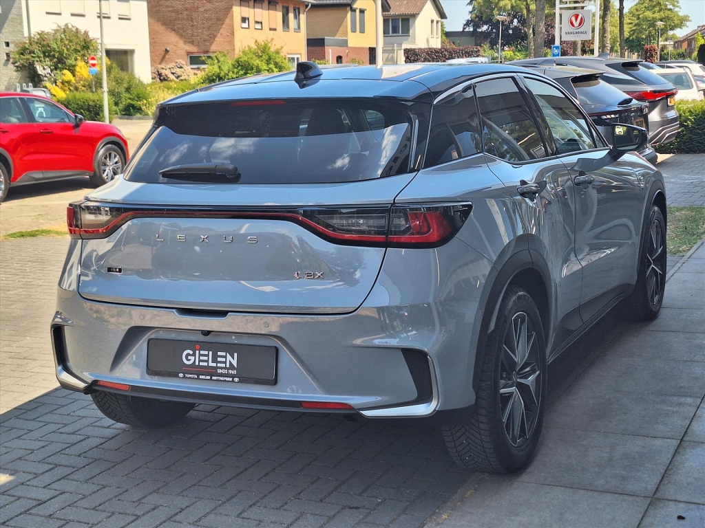 Lexus LBX 1.5 Hybrid AWD Cool Advanced pack | Alle opties, 4X4, Mark Levinson, Geheugenfunctie, Head up dispay, 360 Camera, Uniek! 57017490-3.jpg | Autobedrijf Gielen
