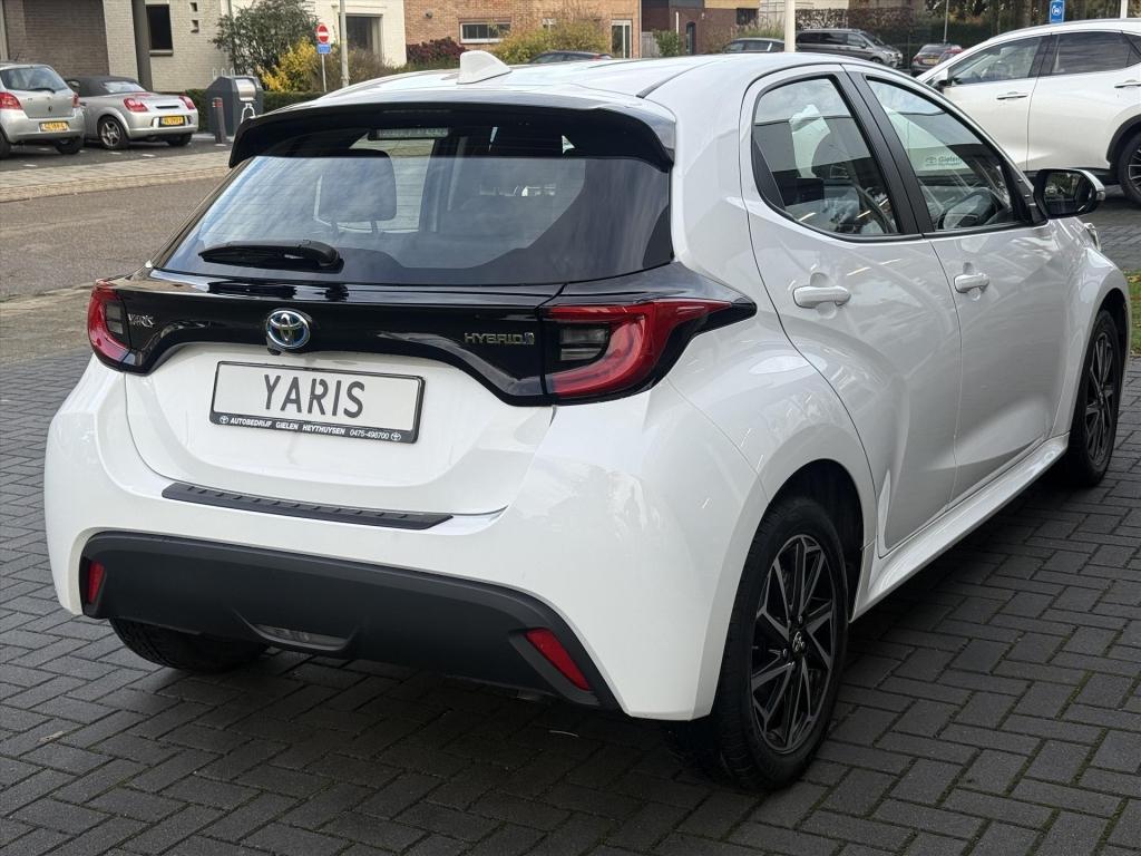Toyota Yaris 1.5 Hybrid Dynamic Plus | Stoelverwarming, 16 57170902-2.jpg | Autobedrijf Gielen