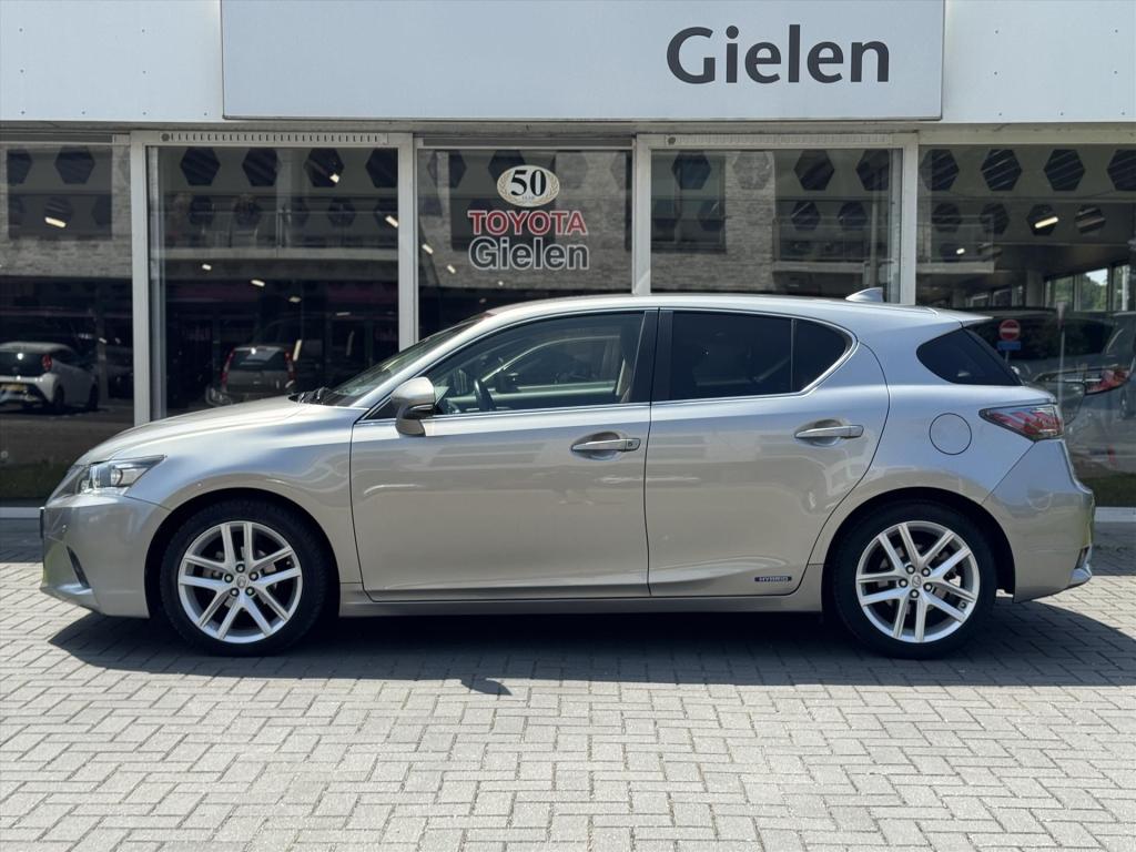 Lexus CT 200h Executive | Leer, Trekhaak, 17 inch, 57171450-2.jpg | Autobedrijf Gielen