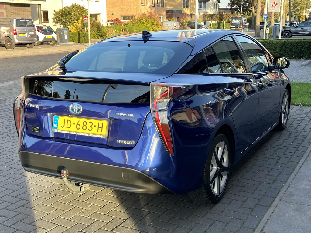 Toyota Prius 1.8 Dynamic 57185240-2.jpg | Autobedrijf Gielen