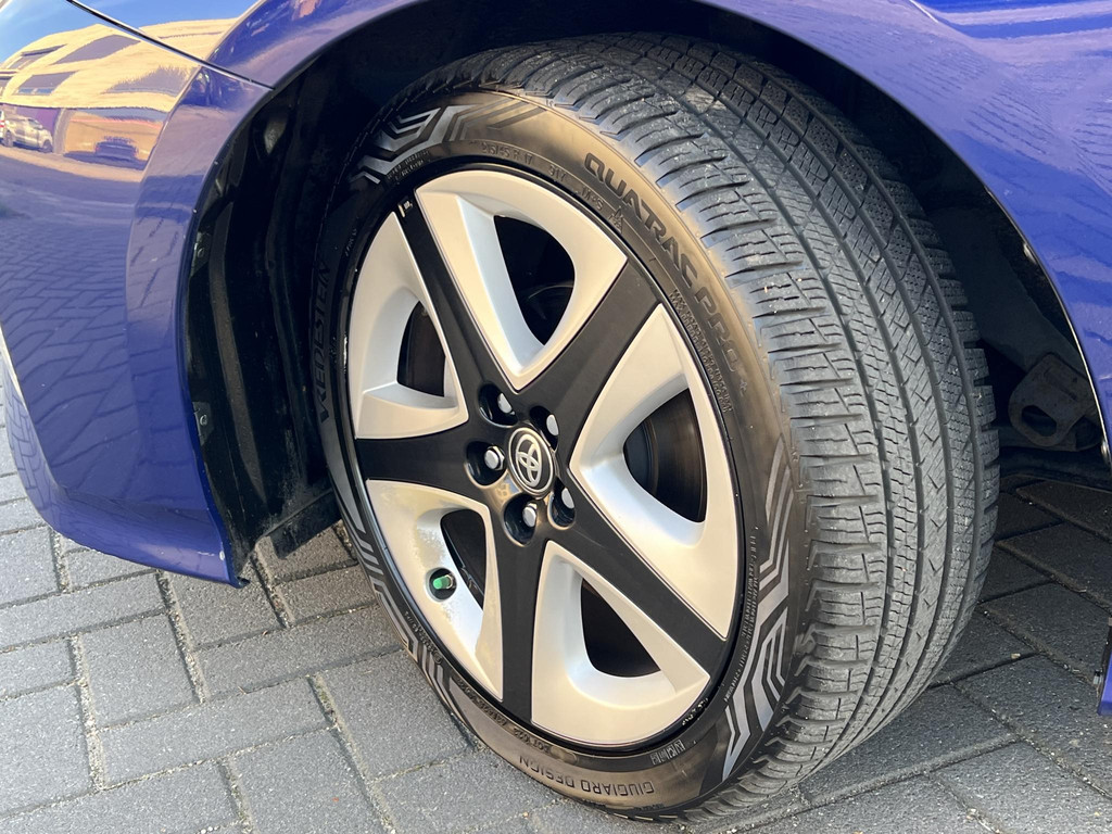 Toyota Prius 1.8 Dynamic 57185240-3.jpg | Autobedrijf Gielen