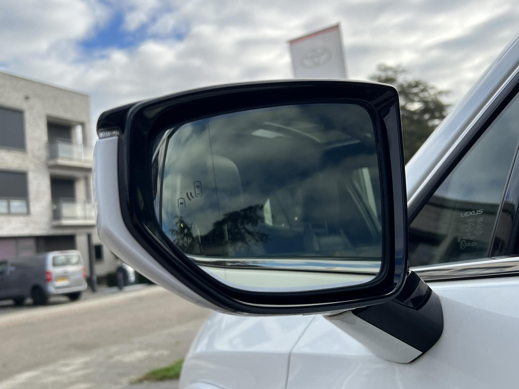 Lexus UX 250h Executive Line 57215566-2.jpg | Autobedrijf Gielen